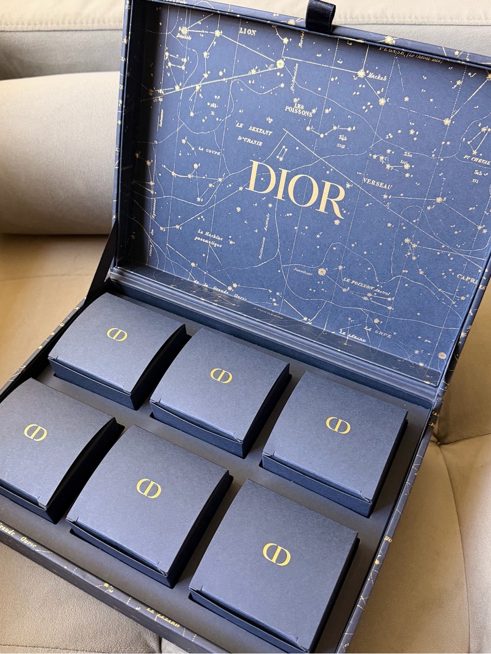Dior Exclusive Mid-Autumn Festival 2021 Mooncake Box Set